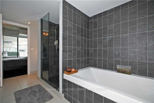 437-55 Stewart Street, Toronto, ON, M5V 2V1 - 16