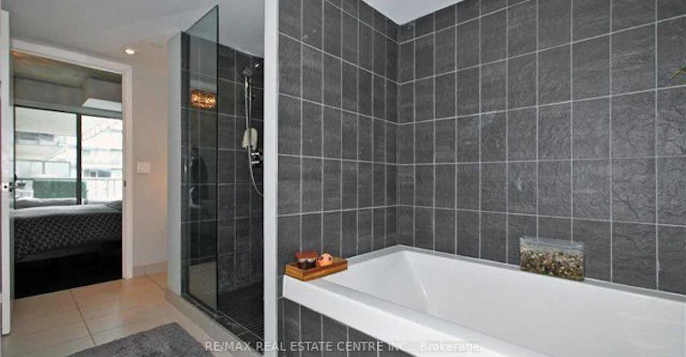 437-55 Stewart Street, Toronto, ON, M5V 2V1 - 16