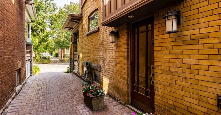 Main-344 Palmerston Boulevard, Toronto, ON, M6G 2N6 - 2