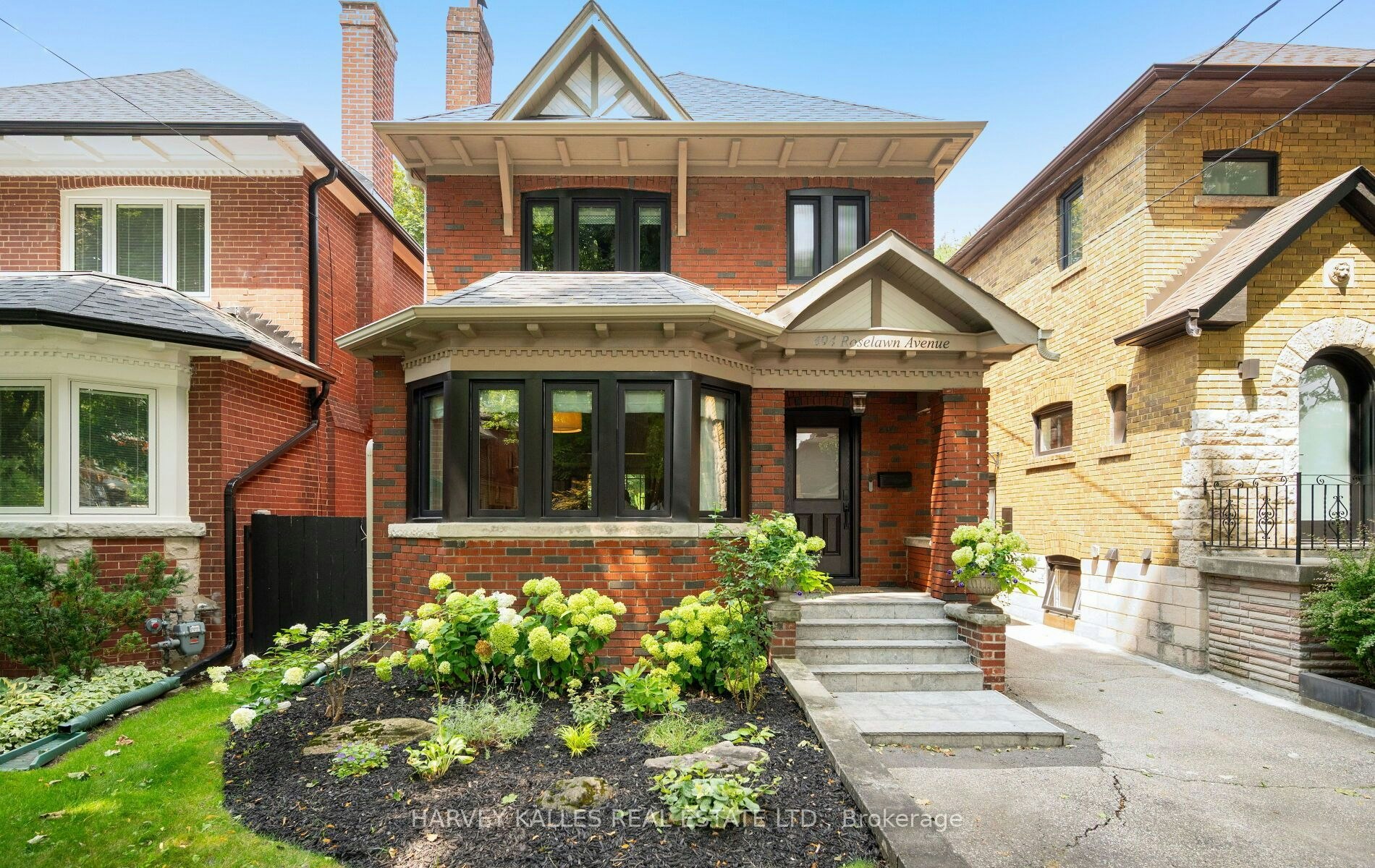 494 Roselawn Avenue, Toronto, ON, M5N 1J8