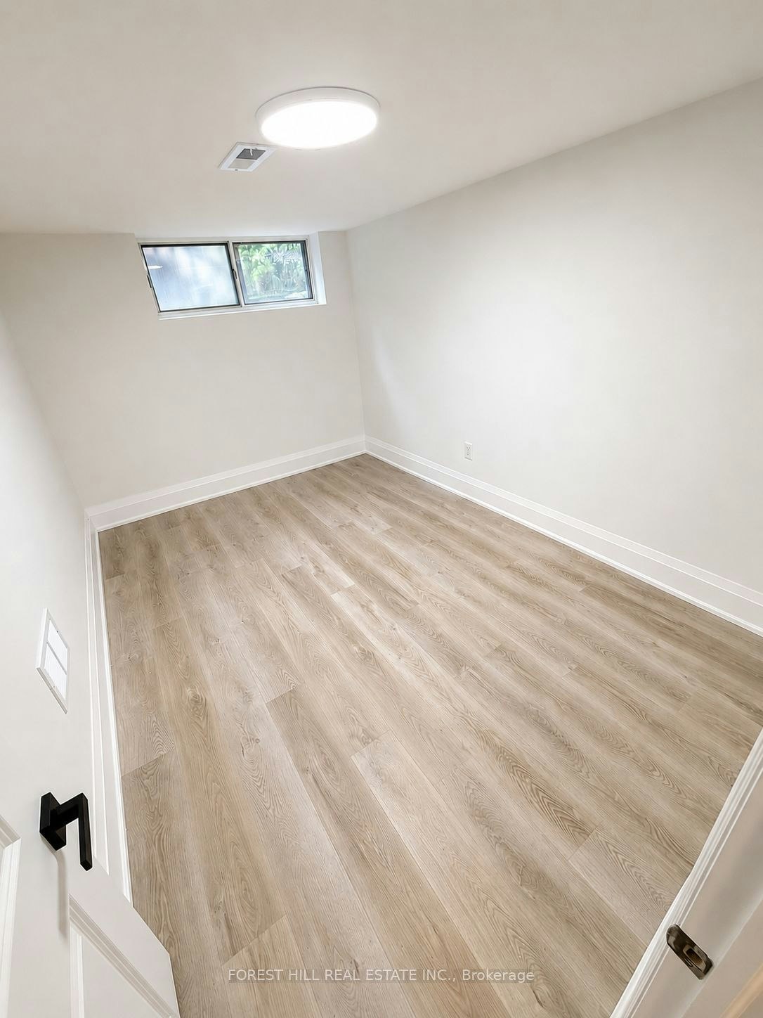 Lower-43 Belvidere Avenue, Toronto, ON, M6C 1P7 - 10