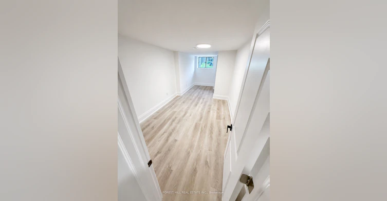Lower-43 Belvidere Avenue, Toronto, ON, M6C 1P7 - 7