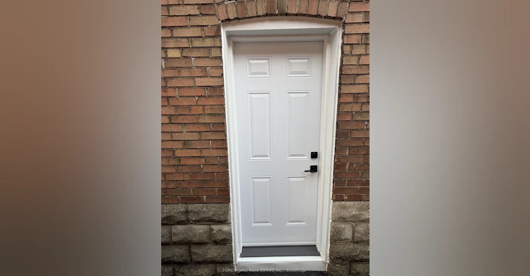 Lower-43 Belvidere Avenue, Toronto, ON, M6C 1P7 - 2