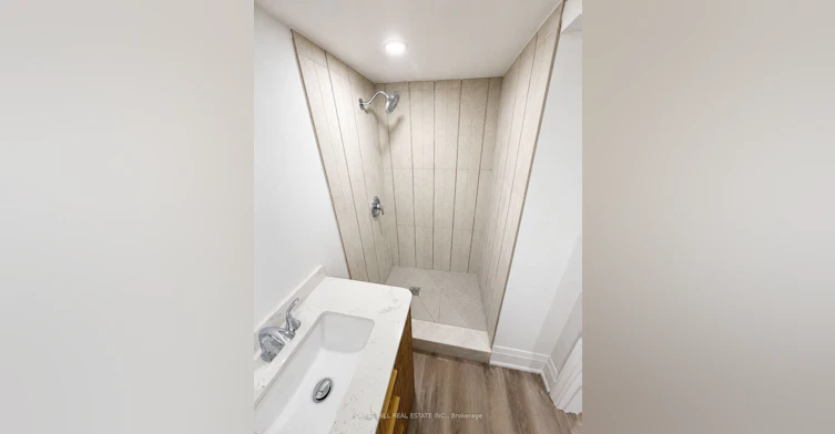 Lower-43 Belvidere Avenue, Toronto, ON, M6C 1P7 - 14