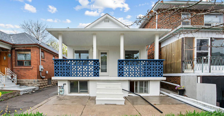Lower-43 Belvidere Avenue, Toronto, ON, M6C 1P7