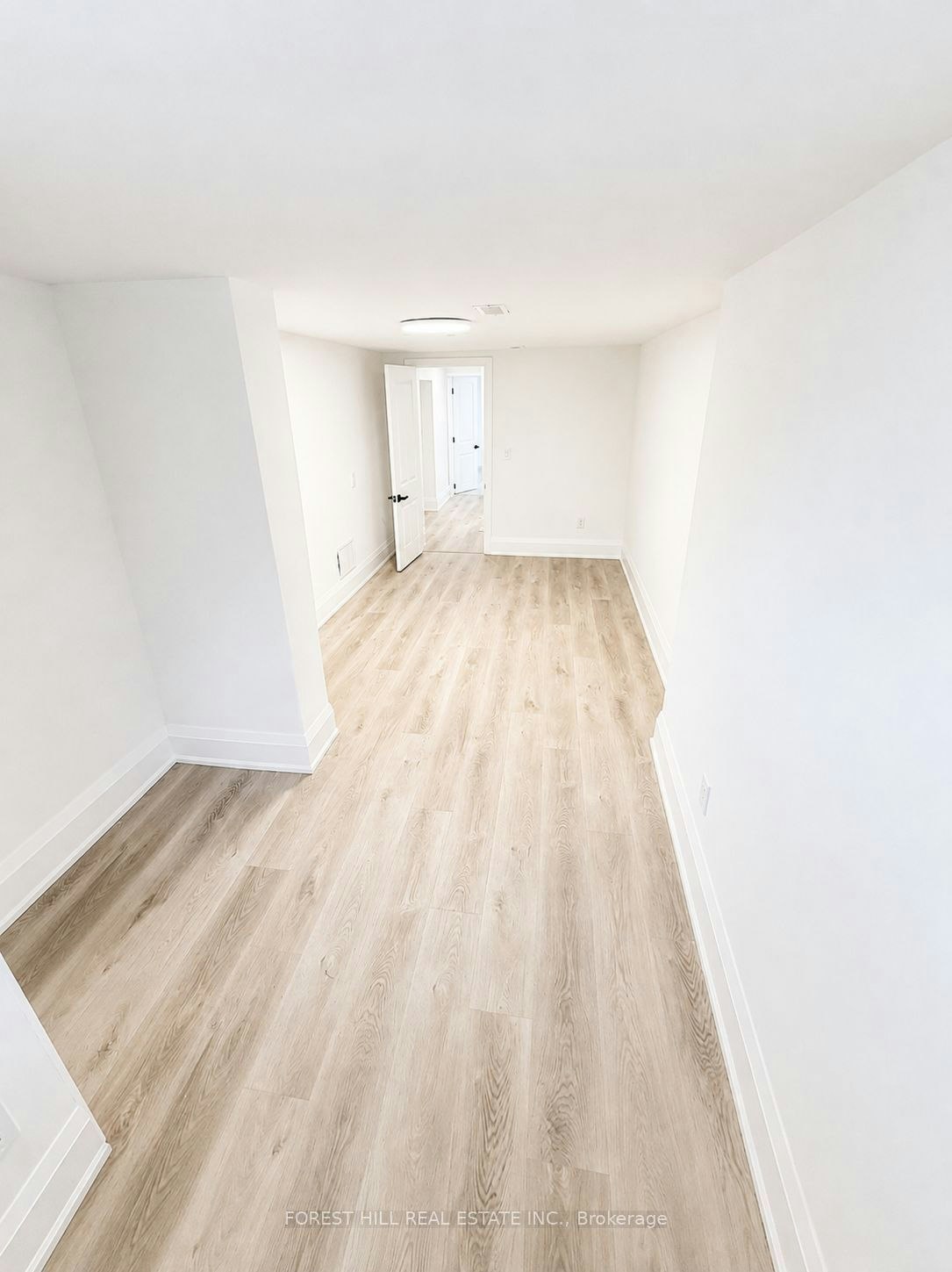 Lower-43 Belvidere Avenue, Toronto, ON, M6C 1P7 - 9