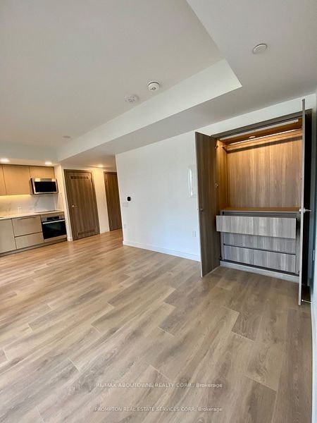 612-38 Widmer Street, Toronto, ON, M2K 1C5 - 5