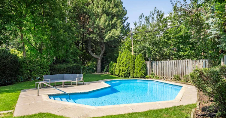 14 Dewbourne Avenue, Toronto, ON, M5P 1Z4 - 2