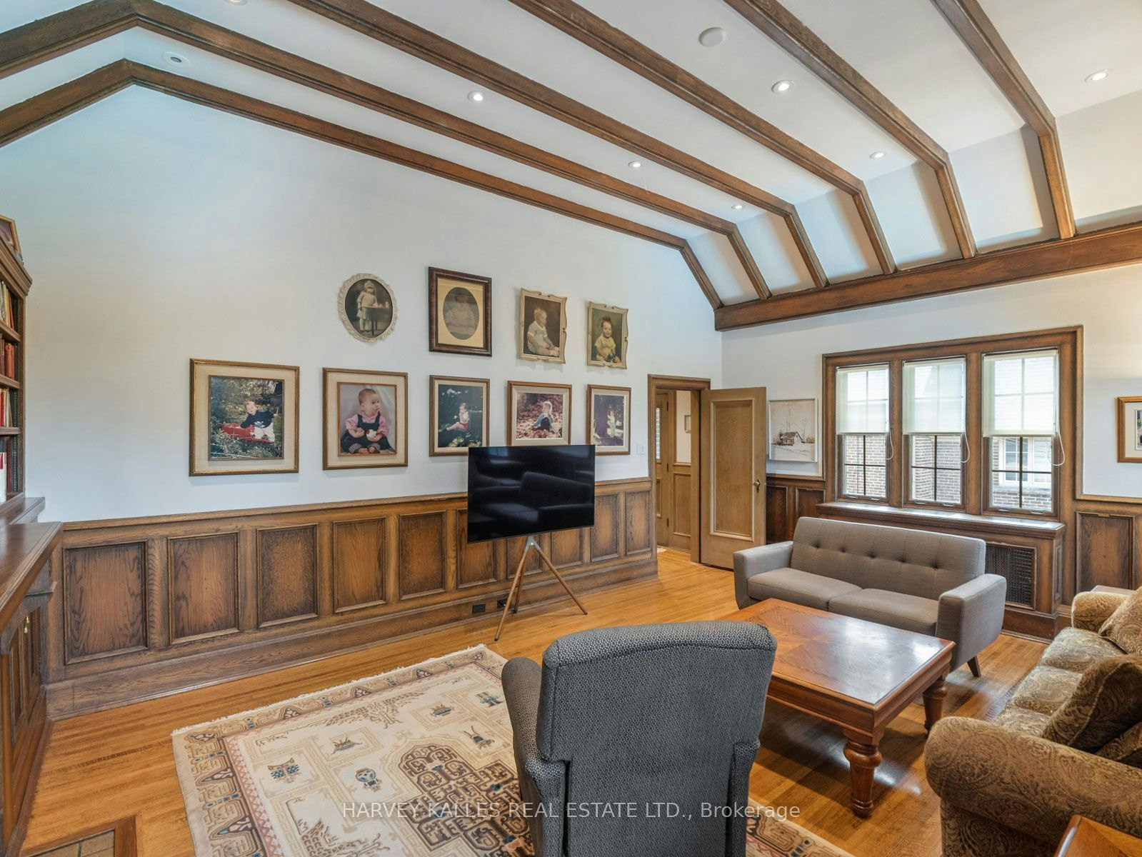 14 Dewbourne Avenue, Toronto, ON, M5P 1Z4 - 14