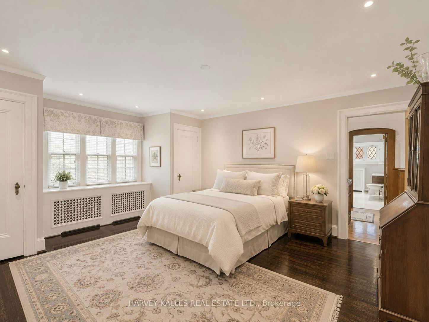 14 Dewbourne Avenue, Toronto, ON, M5P 1Z4 - 19