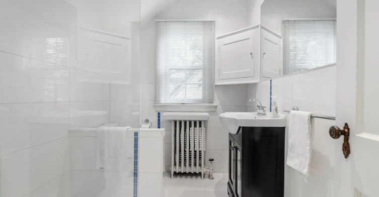14 Dewbourne Avenue, Toronto, ON, M5P 1Z4 - 27