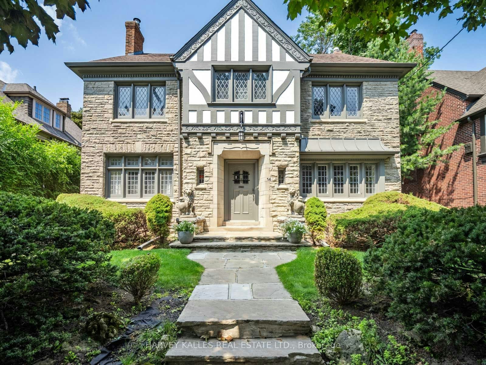 14 Dewbourne Avenue, Toronto, ON, M5P 1Z4