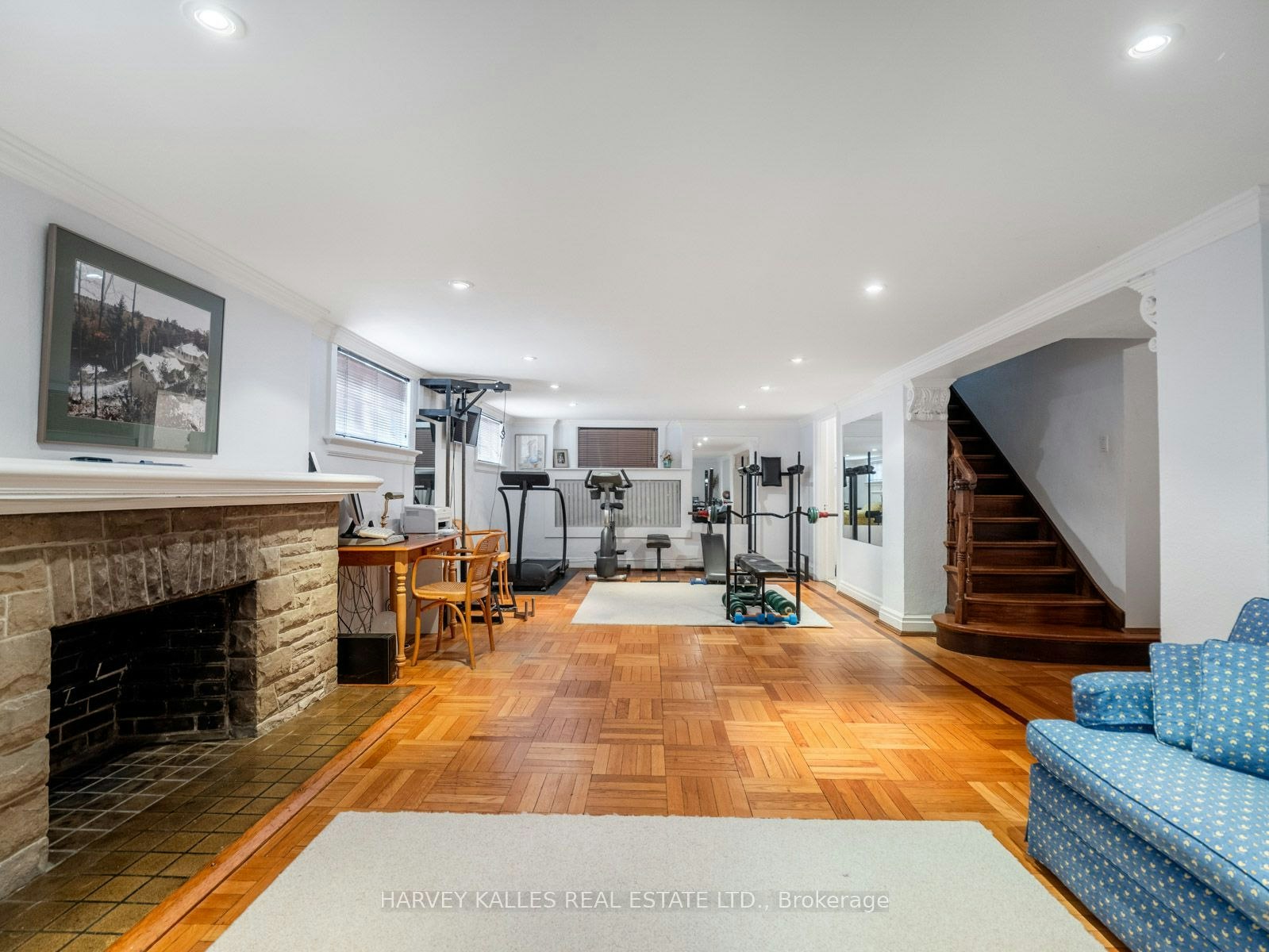 14 Dewbourne Avenue, Toronto, ON, M5P 1Z4 - 28