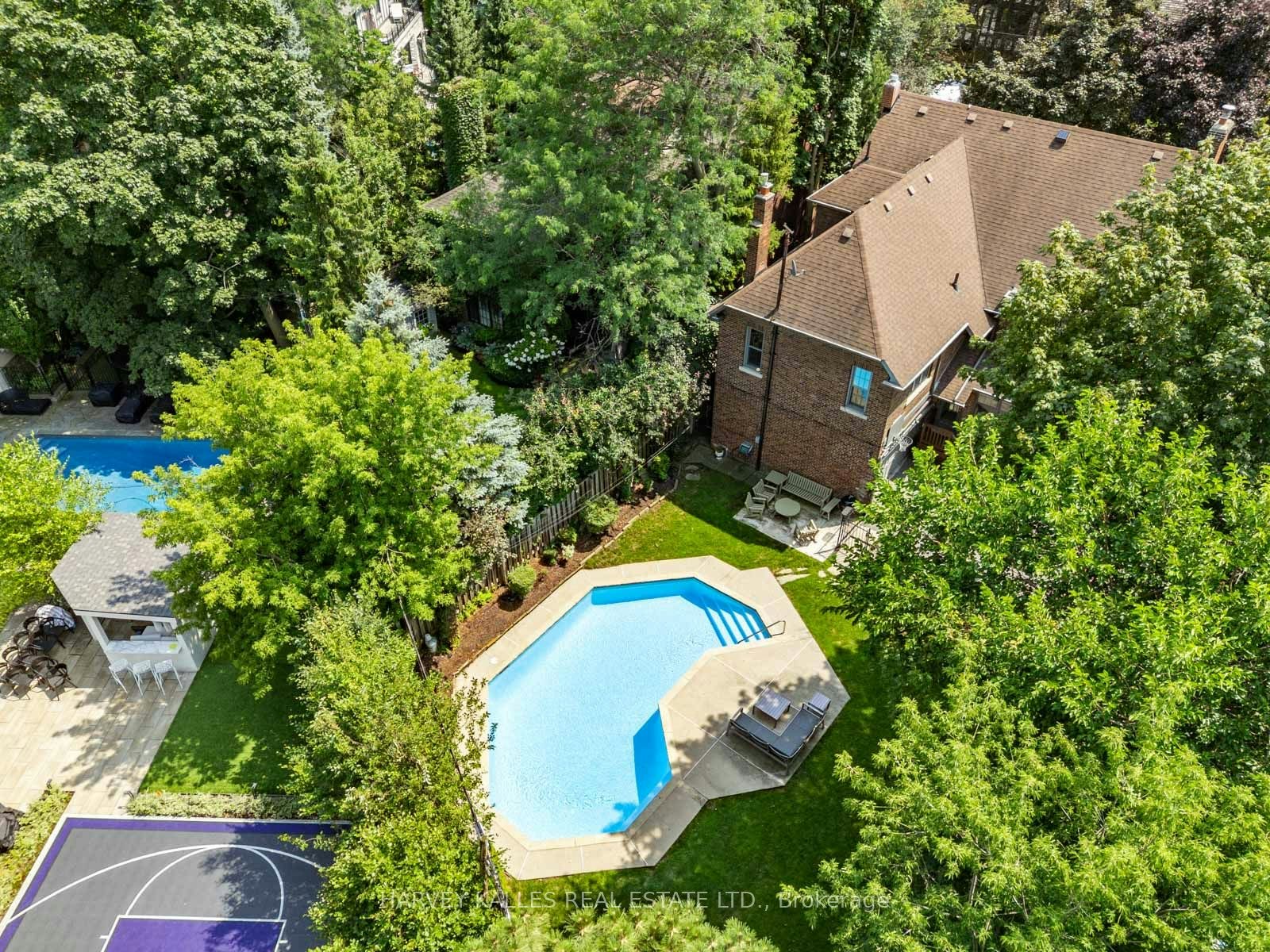 14 Dewbourne Avenue, Toronto, ON, M5P 1Z4 - 34