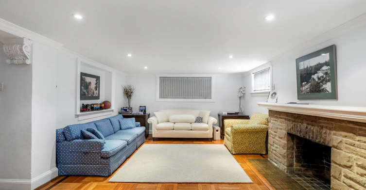 14 Dewbourne Avenue, Toronto, ON, M5P 1Z4 - 29