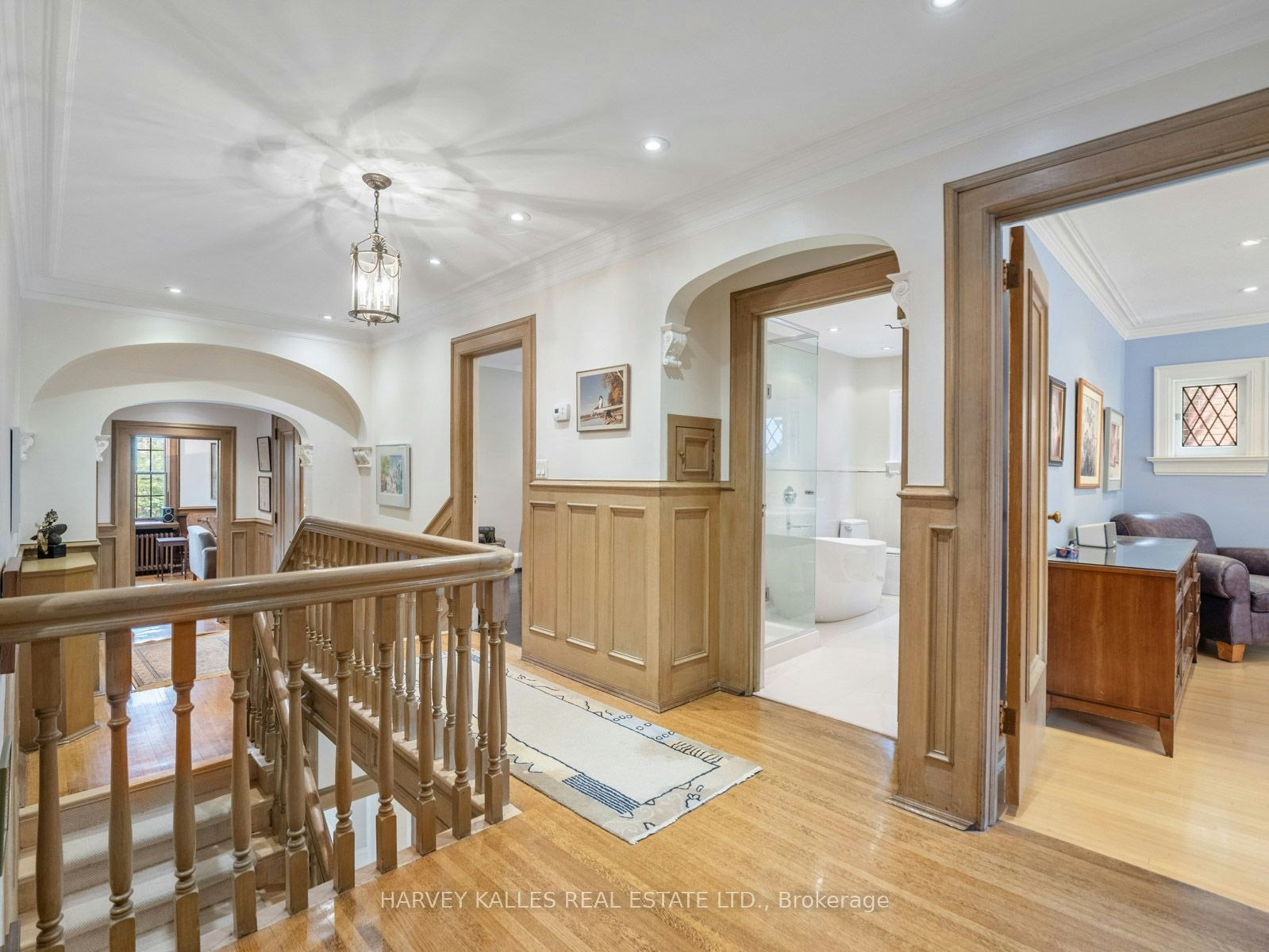 14 Dewbourne Avenue, Toronto, ON, M5P 1Z4 - 22