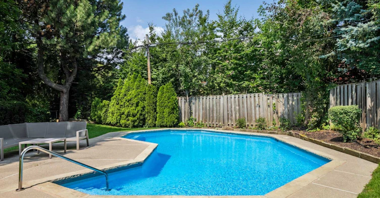 14 Dewbourne Avenue, Toronto, ON, M5P 1Z4 - 32