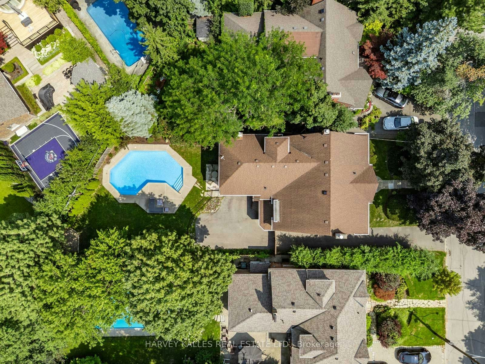 14 Dewbourne Avenue, Toronto, ON, M5P 1Z4 - 35