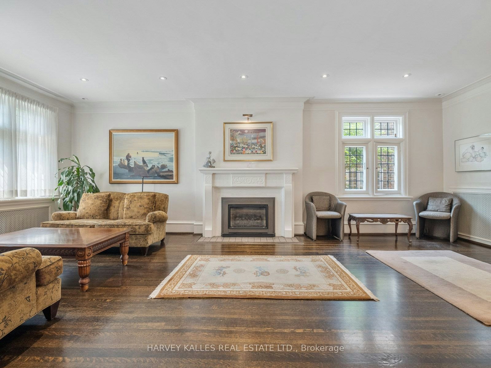 14 Dewbourne Avenue, Toronto, ON, M5P 1Z4 - 5