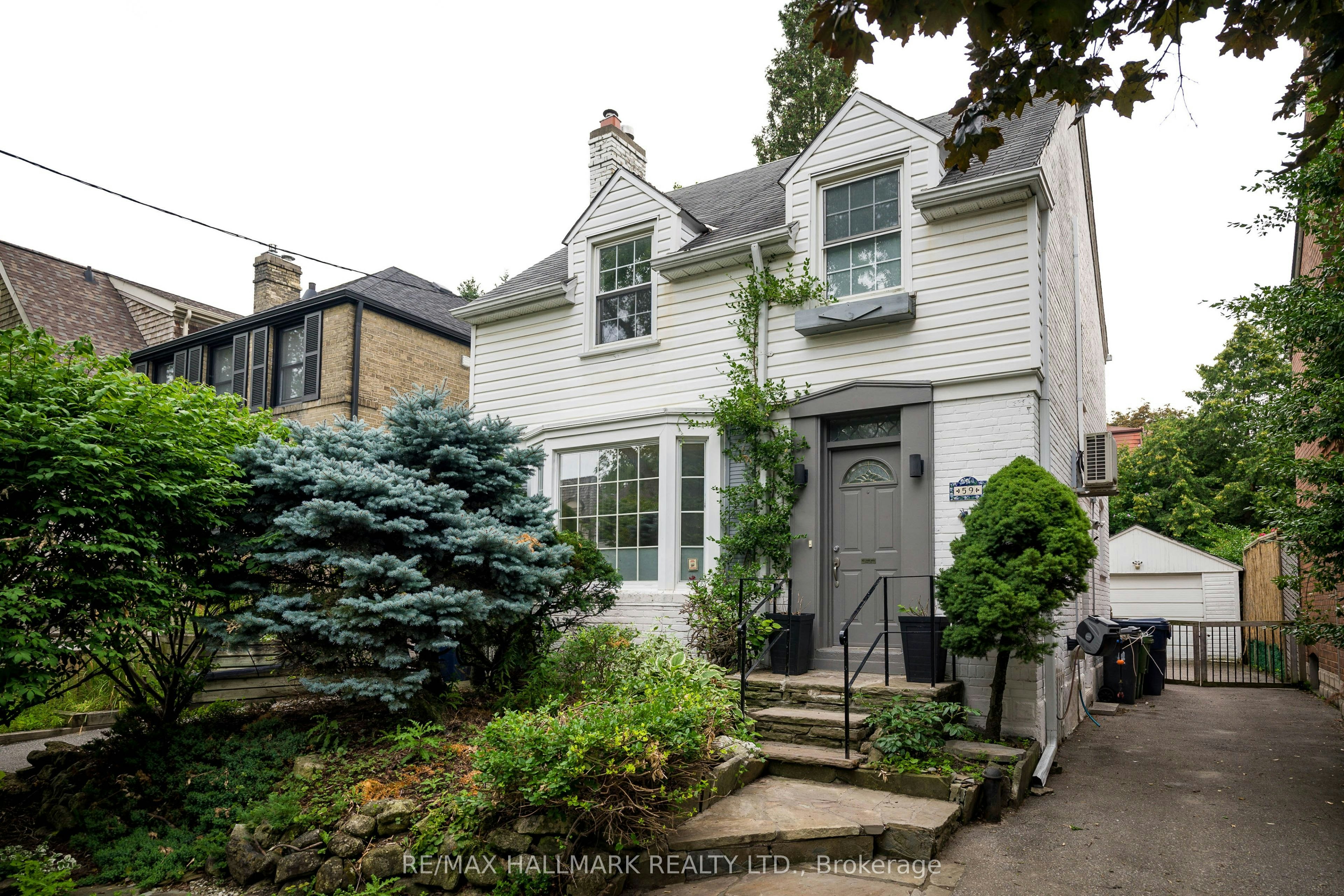 59 Fairfield Road, Toronto, ON, M4P 1S9
