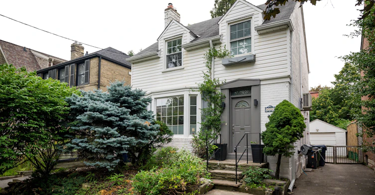 59 Fairfield Road, Toronto, ON, M4P 1S9