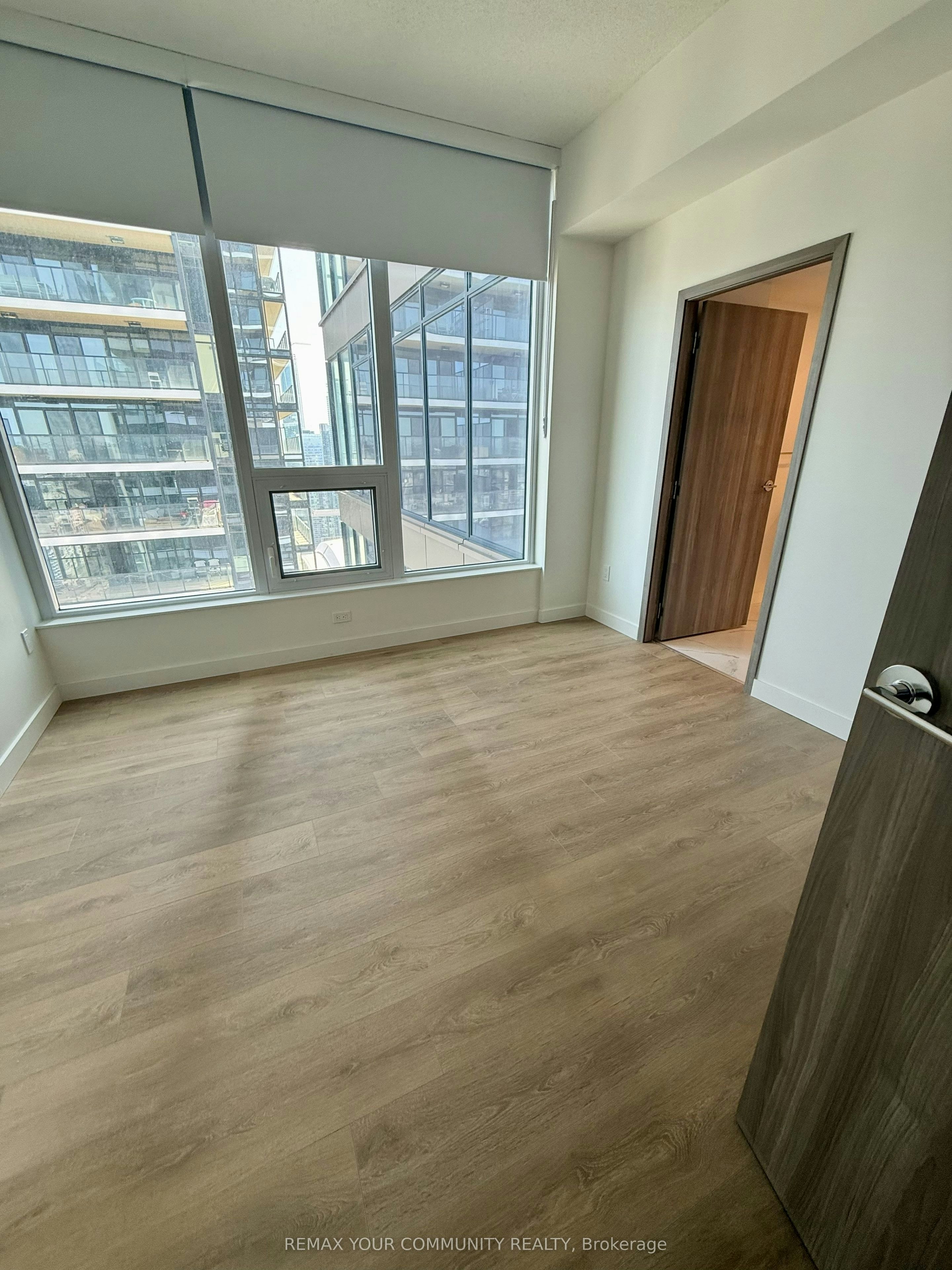 5105-3 Concord Cityplace Way, Toronto, ON, M5V 0X4 - 4