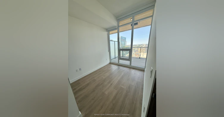 5105-3 Concord Cityplace Way, Toronto, ON, M5V 0X4 - 7