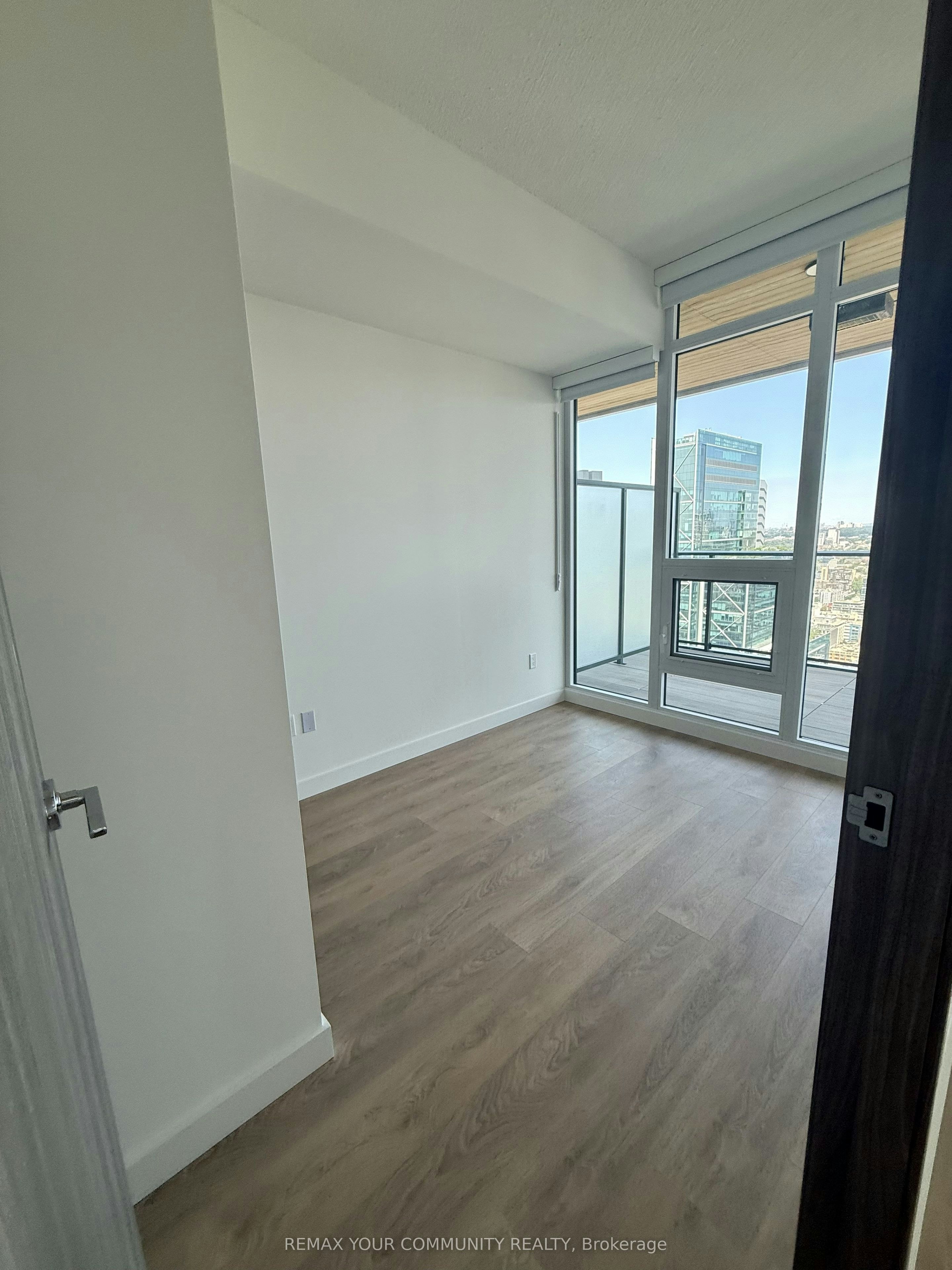 5105-3 Concord Cityplace Way, Toronto, ON, M5V 0X4 - 6