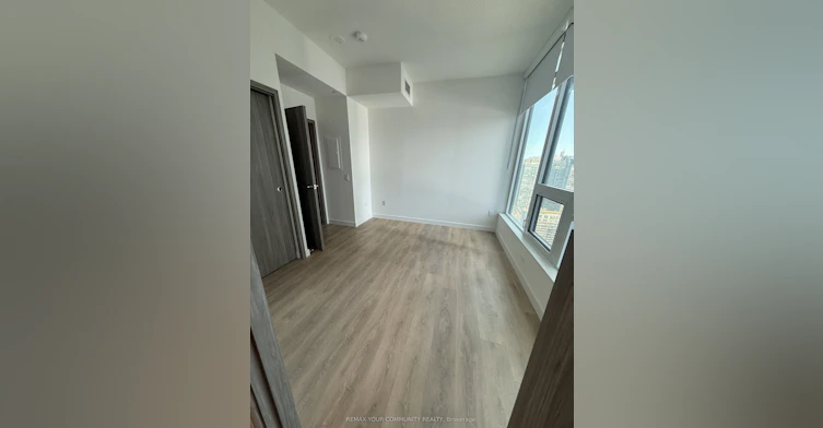 5105-3 Concord Cityplace Way, Toronto, ON, M5V 0X4 - 9