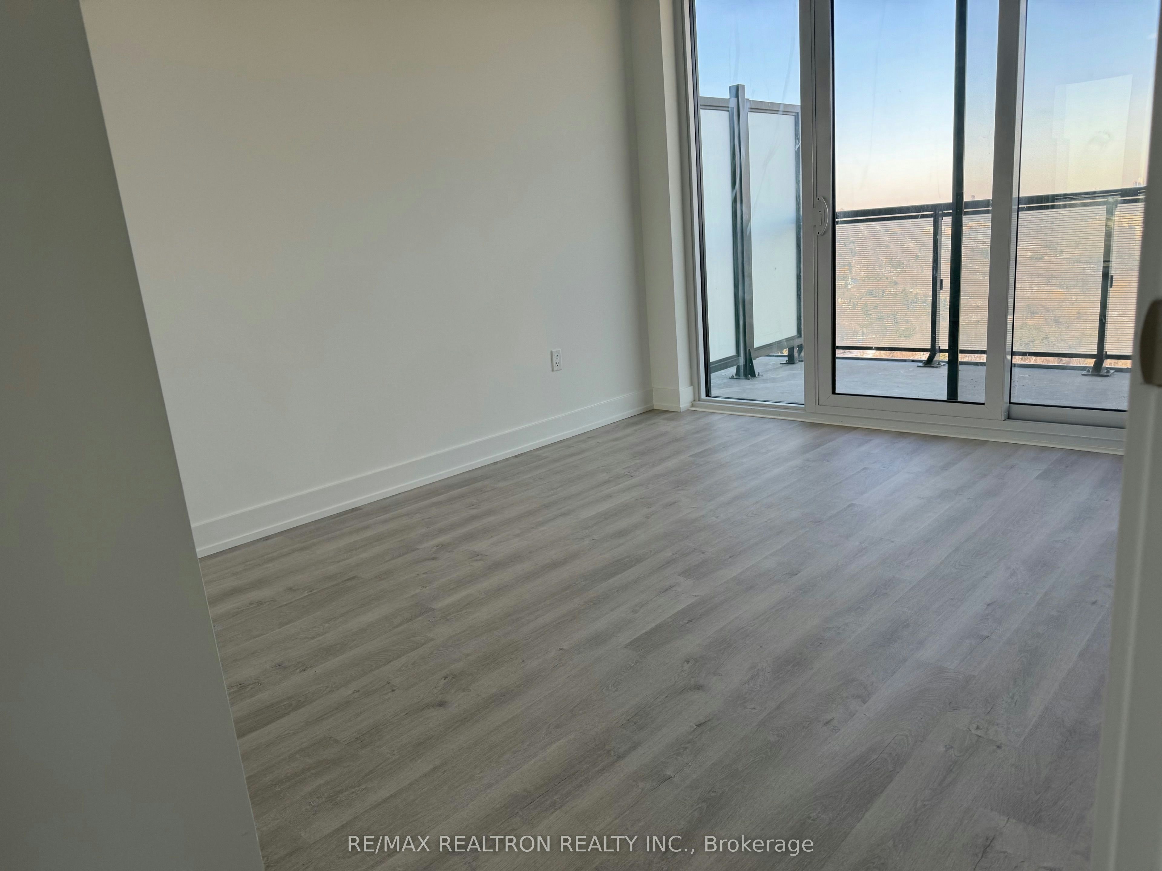 3701-30 Inn ON The Park Drive, Toronto, ON, M3C 0P8 - 5