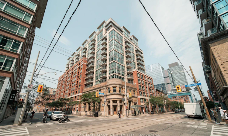 706-230 King Street E