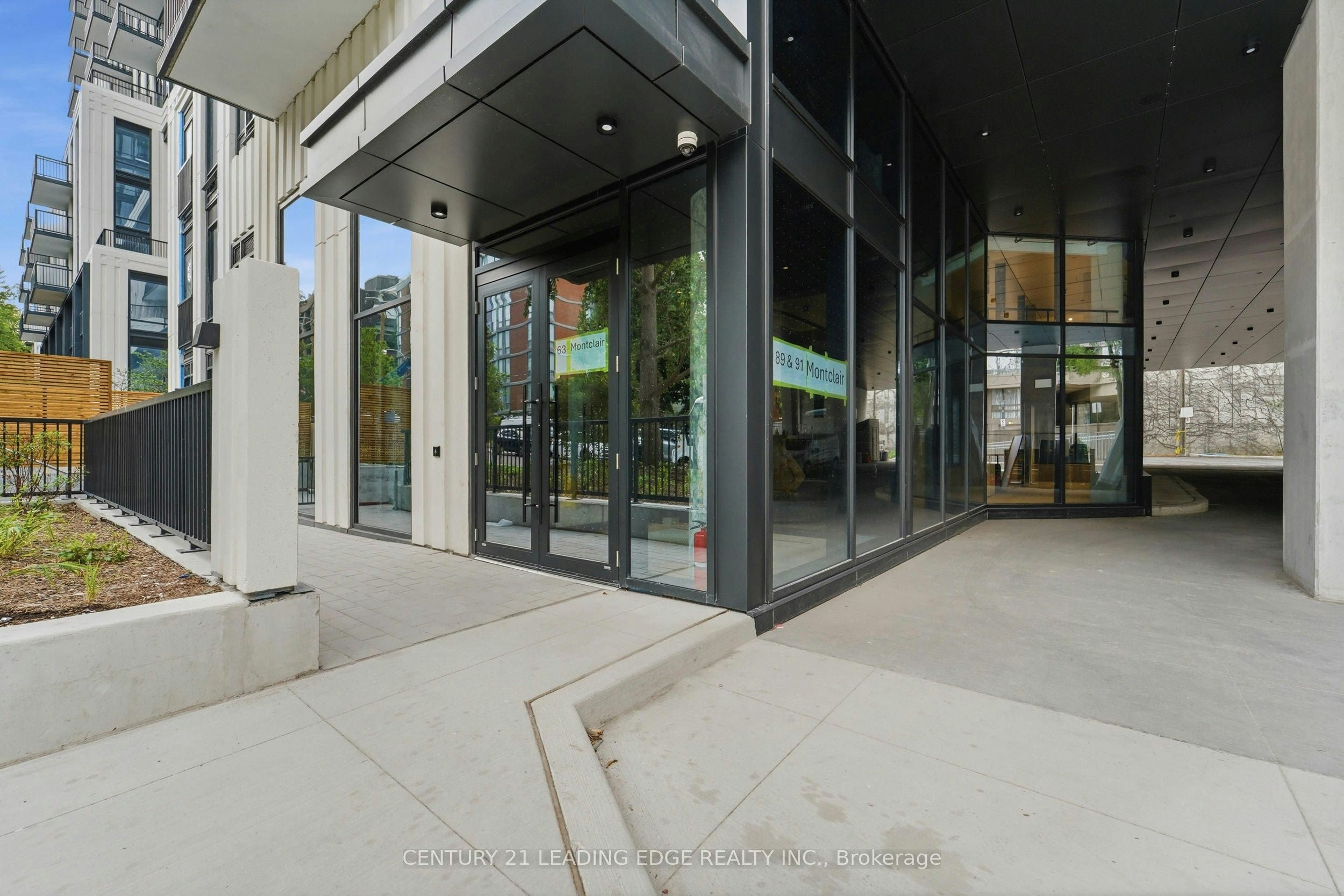 310-91 Montclair Avenue, Toronto, ON, M5P 0B1 - 2