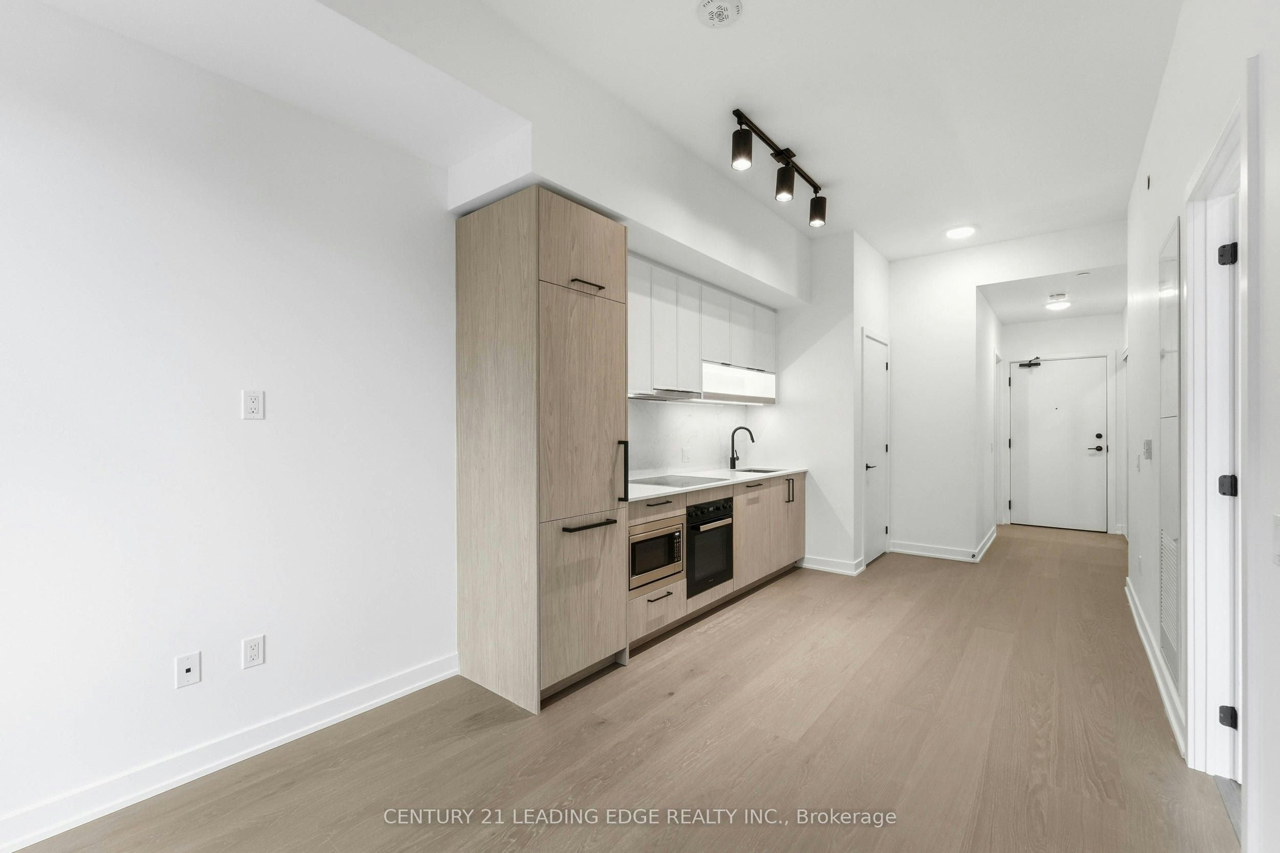 310-91 Montclair Avenue, Toronto, ON, M5P 0B1 - 5