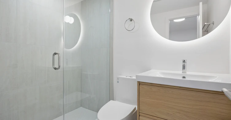 2-91 Barton Avenue, Toronto, ON, M6G 1P7 - 17
