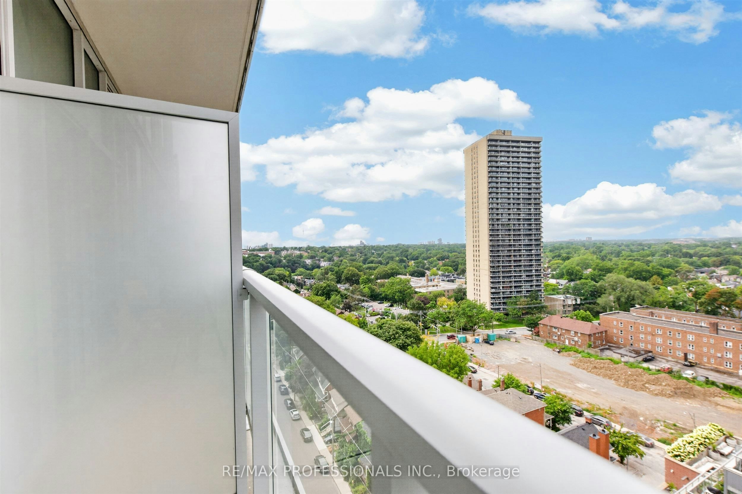 1102-33 Helendale Avenue, Toronto, ON, M4R 0A4 - 30