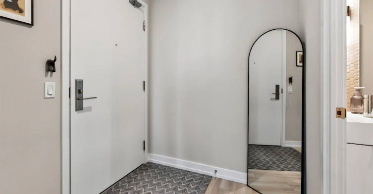 1102-33 Helendale Avenue, Toronto, ON, M4R 0A4 - 8