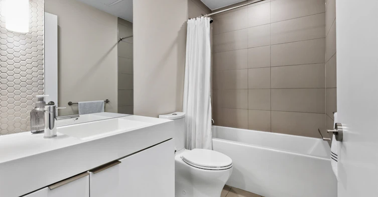 1102-33 Helendale Avenue, Toronto, ON, M4R 0A4 - 24