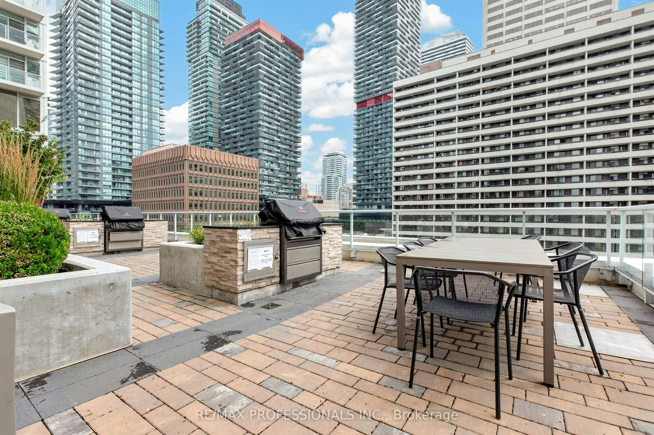 1102-33 Helendale Avenue, Toronto, ON, M4R 0A4 - 33