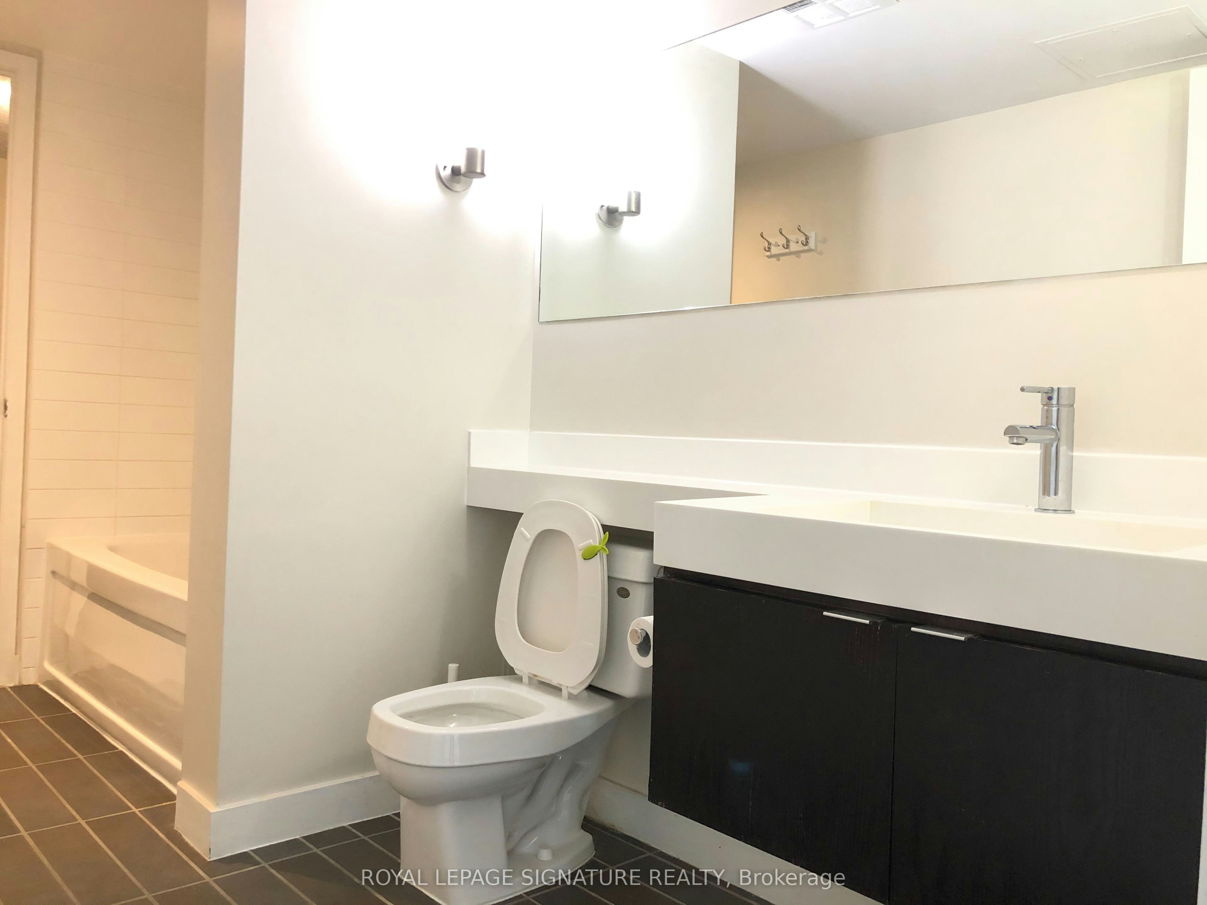 1121-4K Spadina Avenue, Toronto, ON, M5V 3Y9 - 9