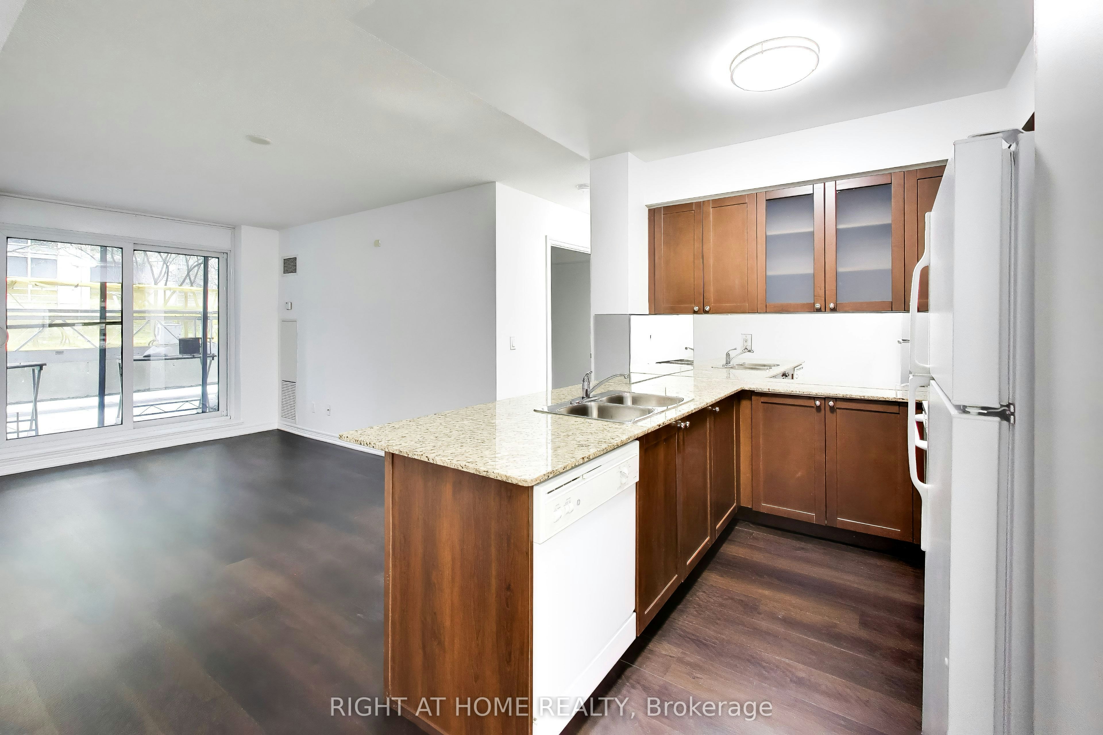 313-761 Bay Street, Toronto, ON, M5G 2R2 - 7