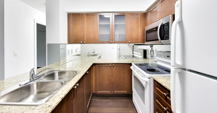 313-761 Bay Street, Toronto, ON, M5G 2R2 - 6