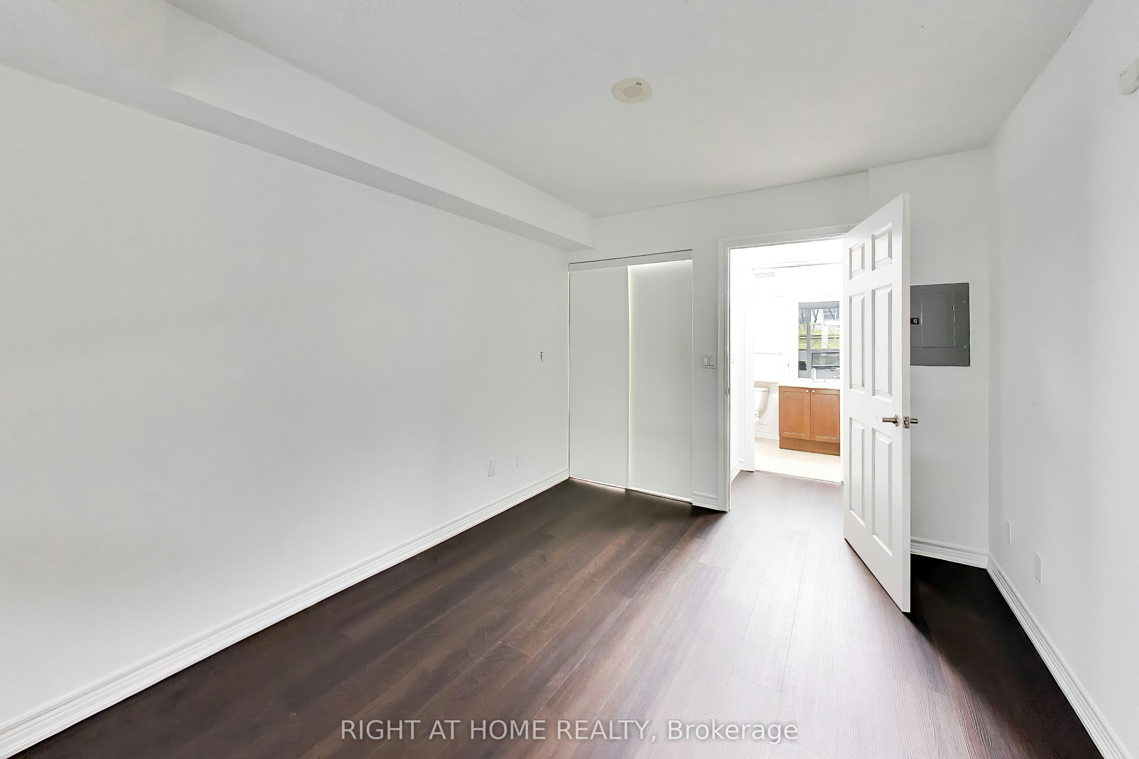 313-761 Bay Street, Toronto, ON, M5G 2R2 - 11