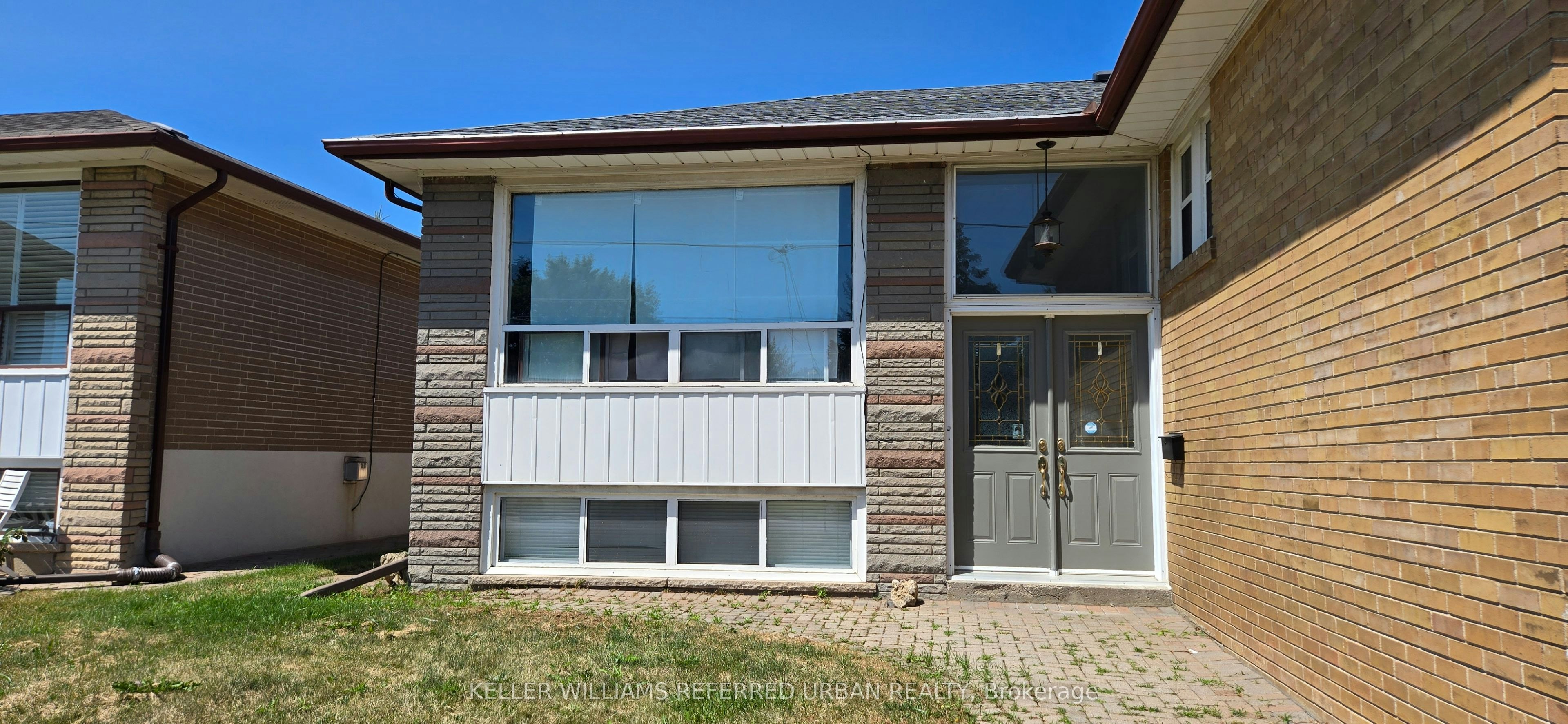 166 Kennard Avenue, Toronto, ON, M3H 4M7 - 2