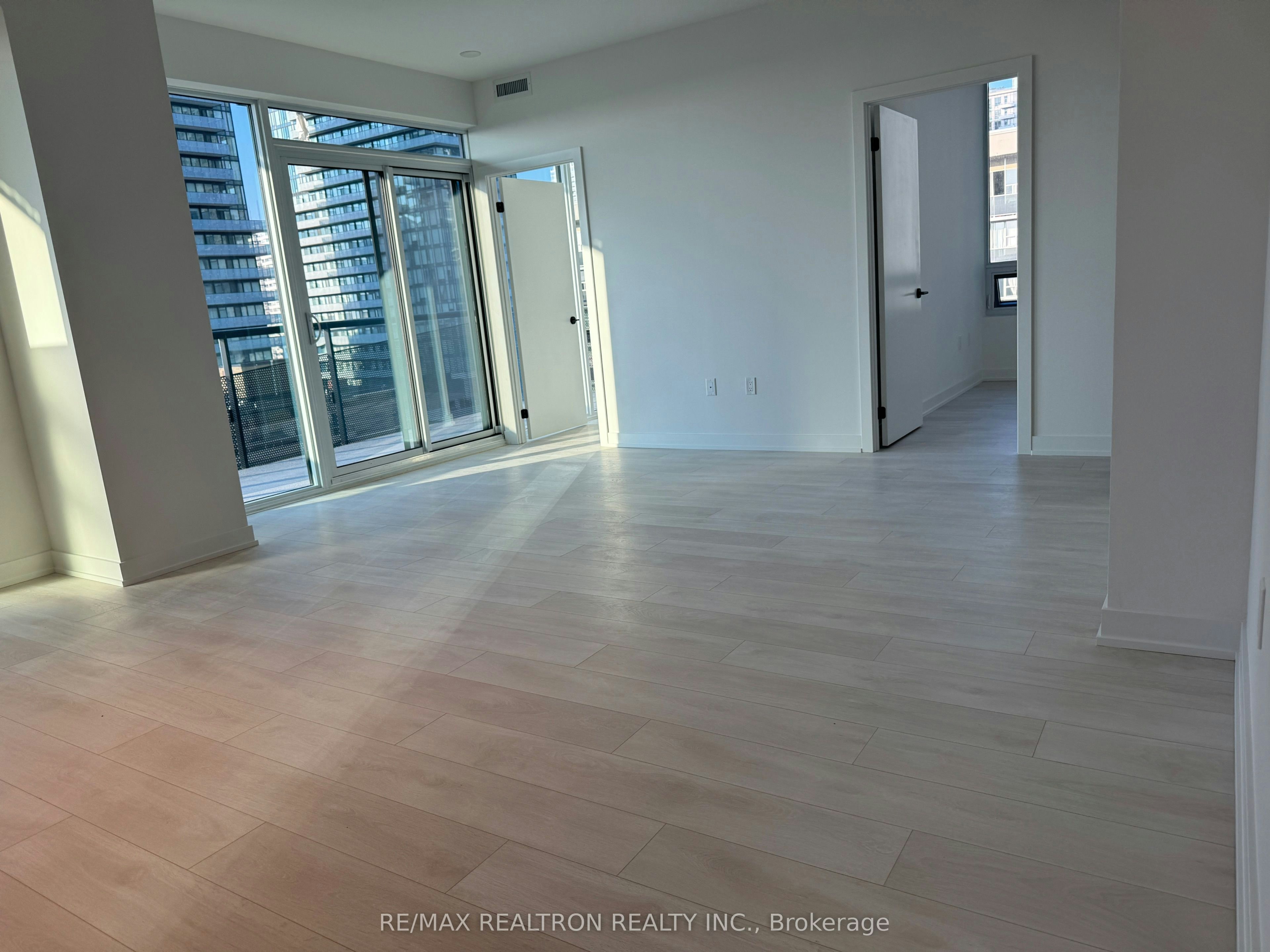 1402-127 Broadway Avenue, Toronto, ON, M4P 1V4 - 6