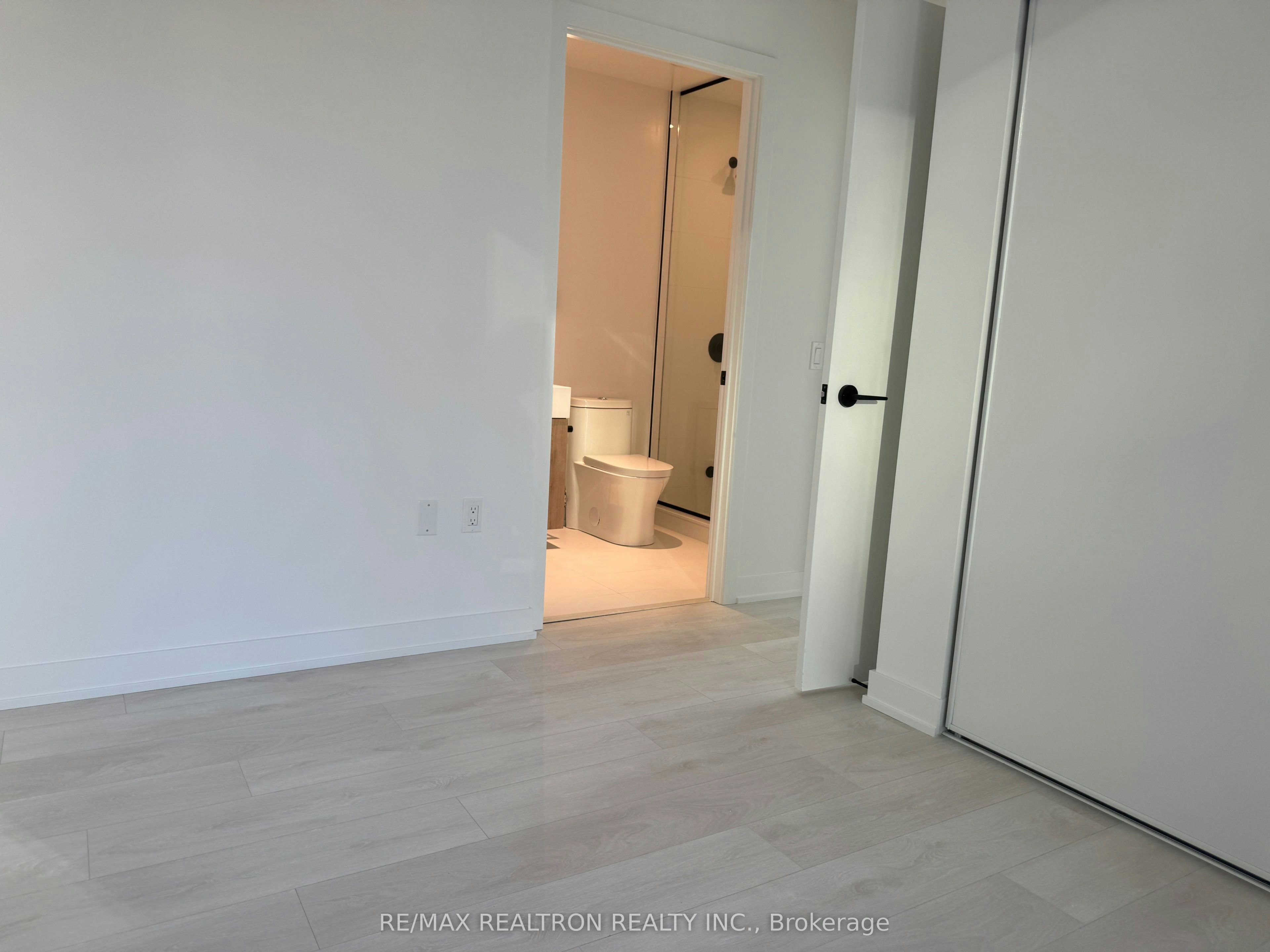 1402-127 Broadway Avenue, Toronto, ON, M4P 1V4 - 9