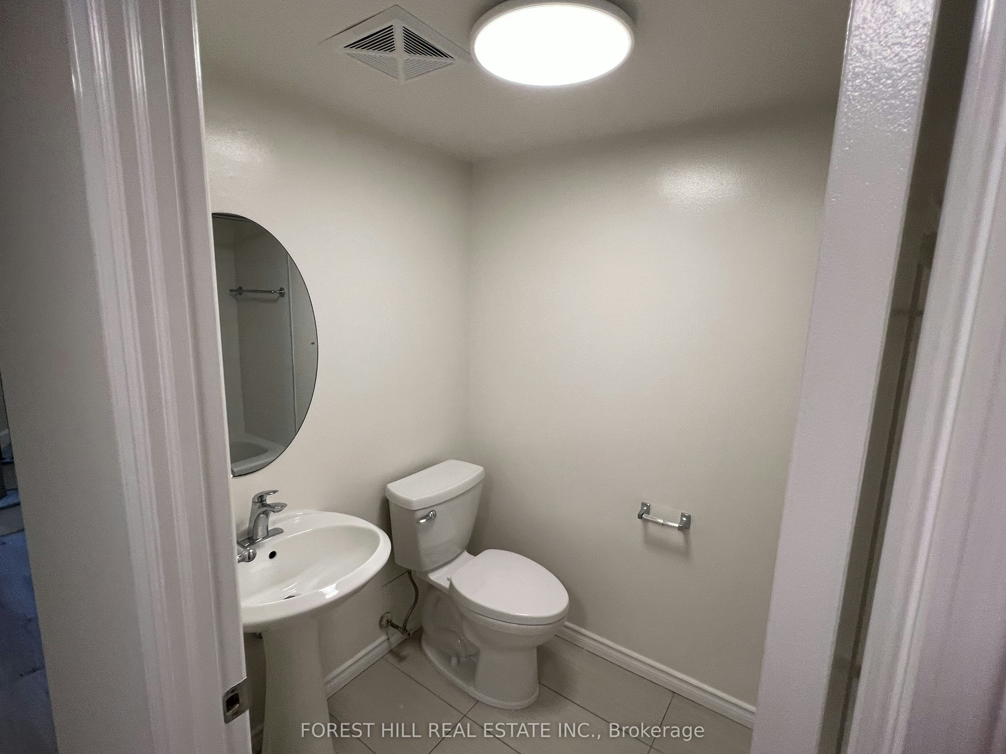 21 Lower Village Gate N/A, Toronto, ON, M5P 3L7 - 26