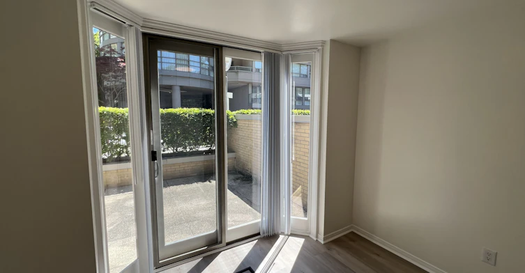 21 Lower Village Gate N/A, Toronto, ON, M5P 3L7 - 6