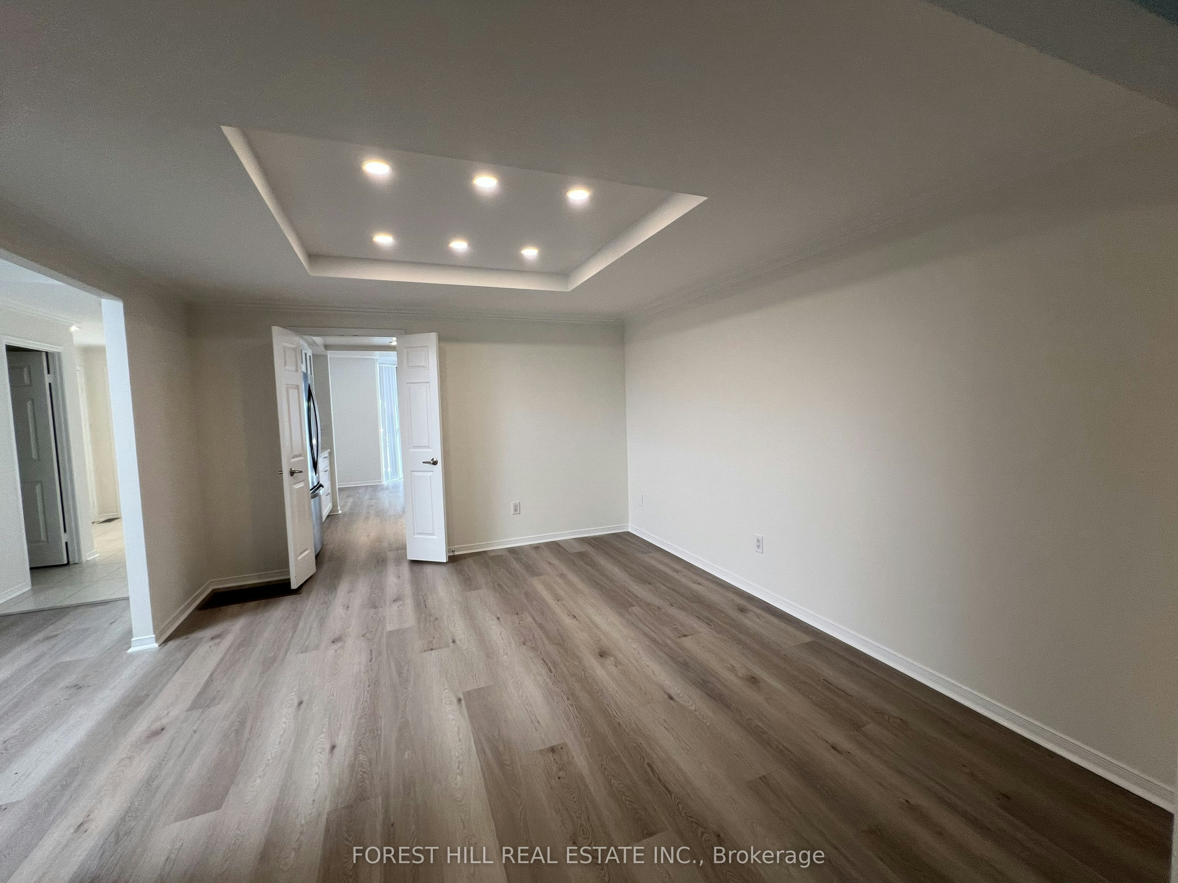 21 Lower Village Gate N/A, Toronto, ON, M5P 3L7 - 7