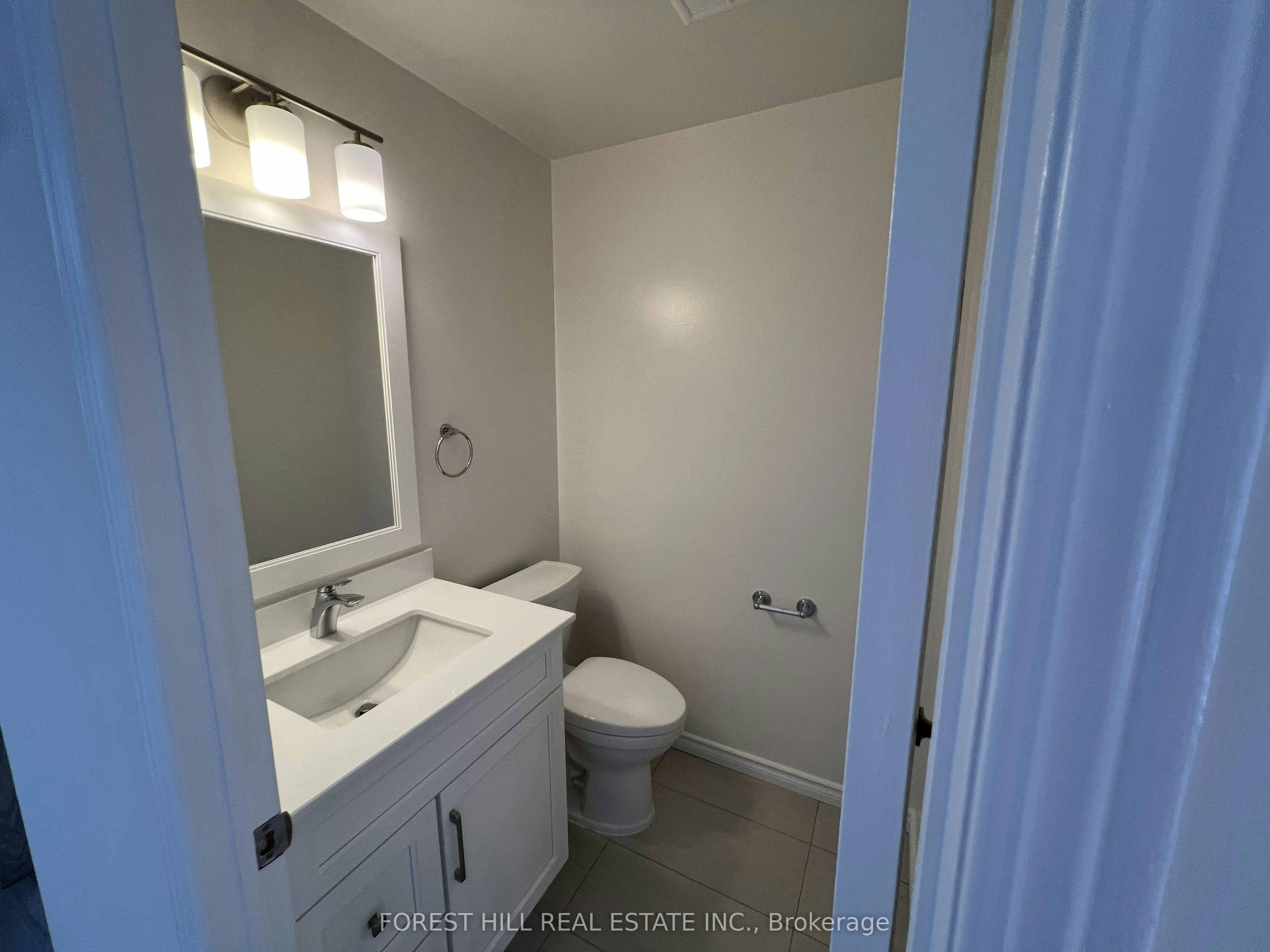 21 Lower Village Gate N/A, Toronto, ON, M5P 3L7 - 9
