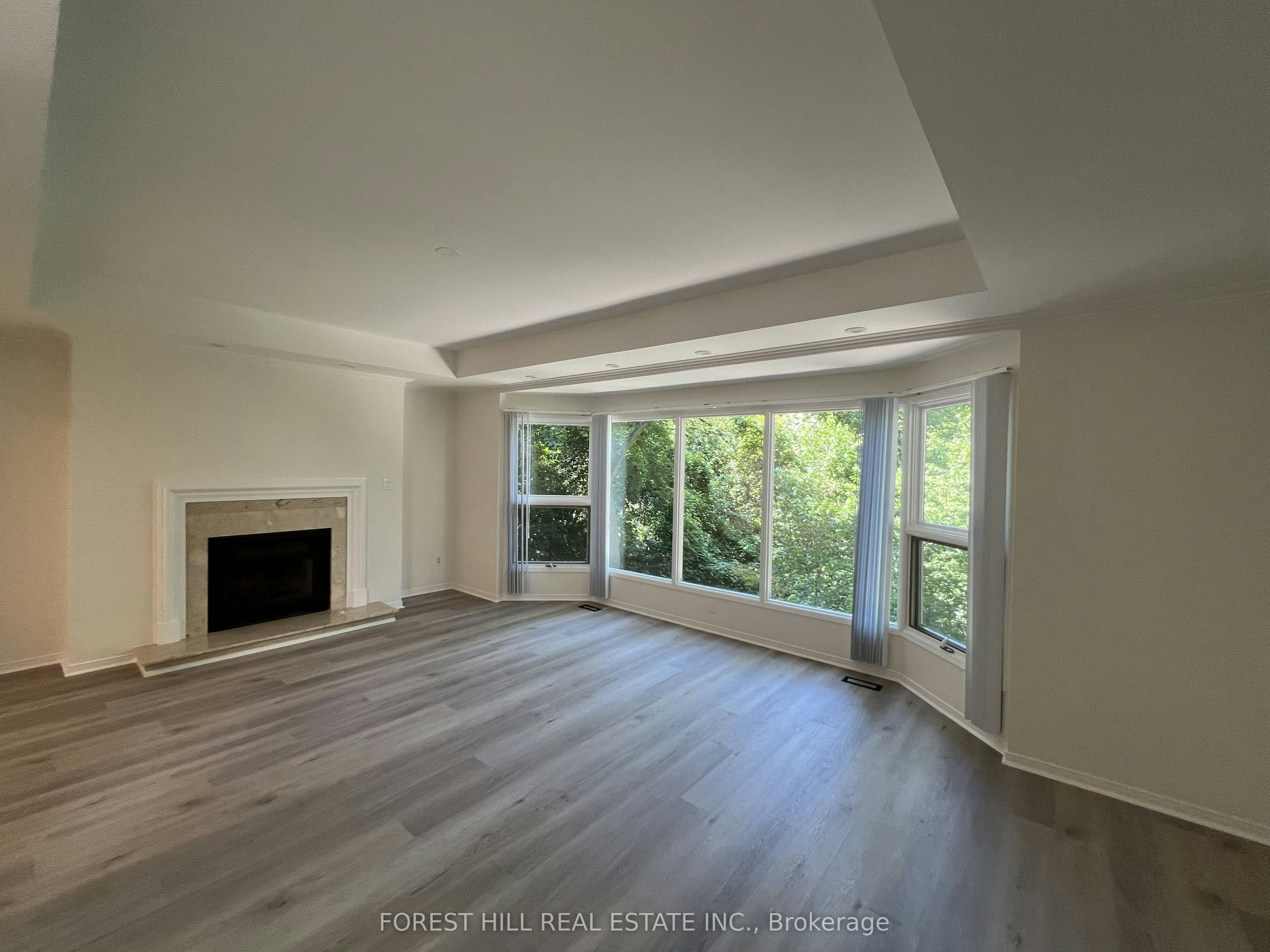 21 Lower Village Gate N/A, Toronto, ON, M5P 3L7 - 8